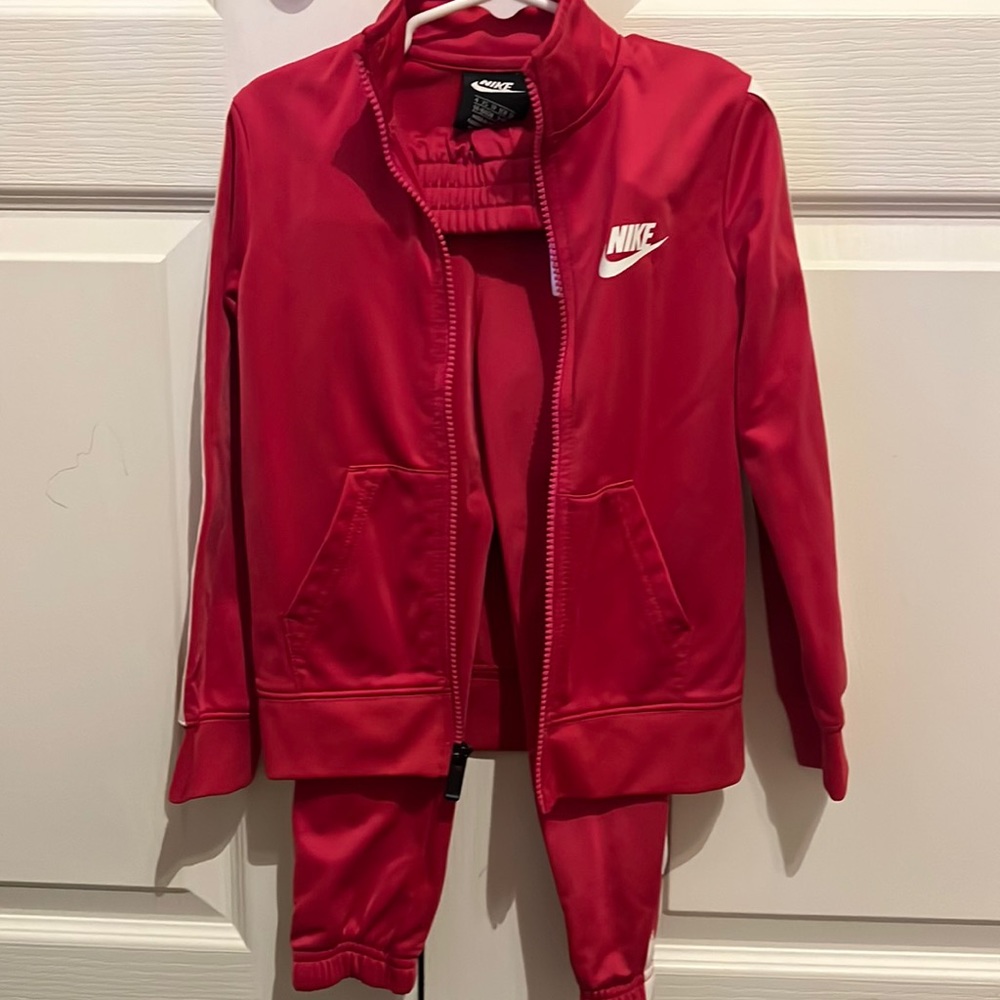 EUC Nike girls track suit